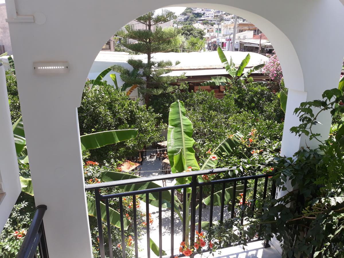Anthi Katerina Rooms Platanés エクステリア 写真
