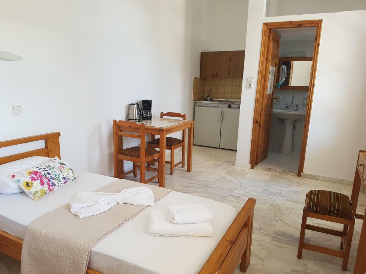 Anthi Katerina Rooms Platanés エクステリア 写真